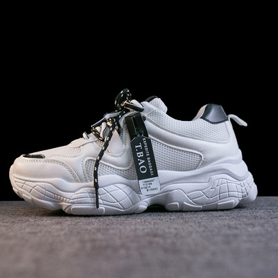 Γυναικεία μοντέρνα παπούτσια για τρέξιμο σε λατφόρμα σε δύο χρώματα