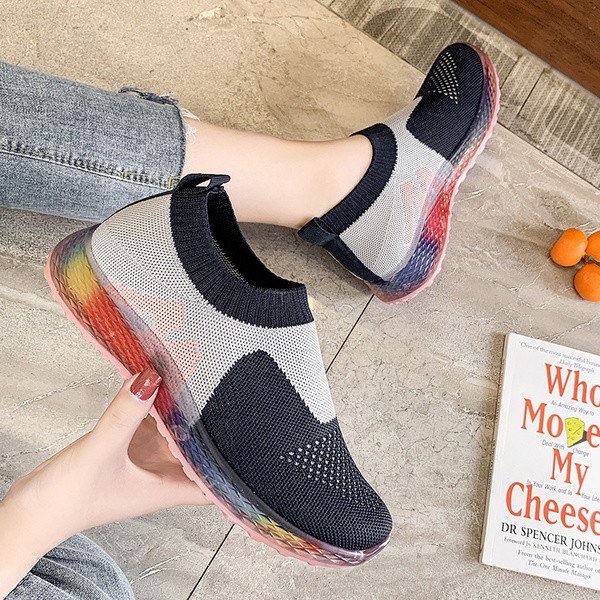 Női alkalmi tornacipő gumi talppal, két színben