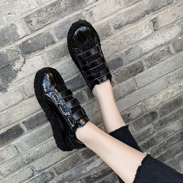 Νέο μοντέλο γυναικεία χειμωνιάτικα πάνινα παπούτσια με  λουράκια βελκρό σε διάφορα χρώματα