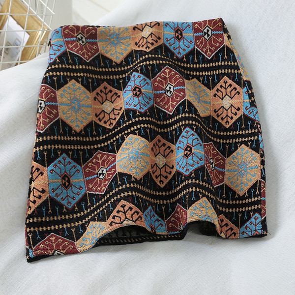 Modern női színes szoknya Karcsú, magas derékú modell