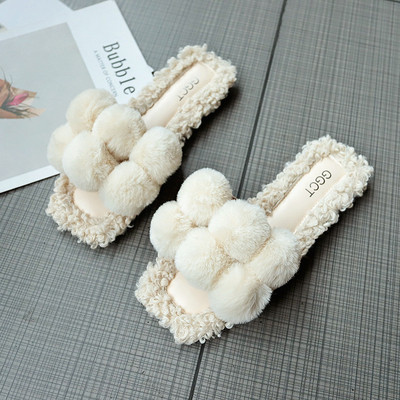 Μοντέρνες γυναικείες παντόφλες με τρισδιάστατο στοιχείο σε διάφορα χρώματα