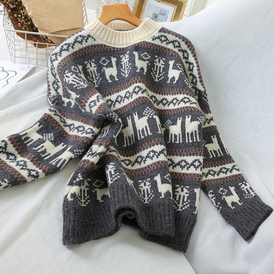 Γυναικείο πουλόβερ με μοτίβα Χριστουγέννων σε τρία χρώματα