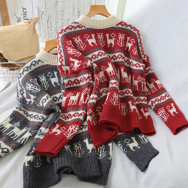 Γυναικείο πουλόβερ με μοτίβα Χριστουγέννων σε τρία χρώματα