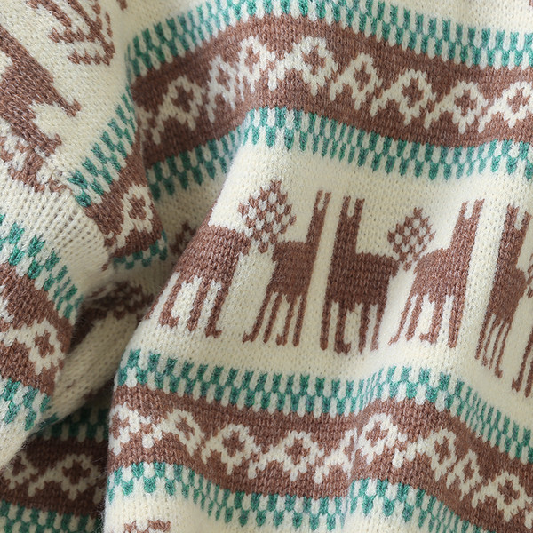 Γυναικείο πουλόβερ με μοτίβα Χριστουγέννων σε τρία χρώματα