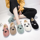 Alkalmi női papucs több színben hímzéssel