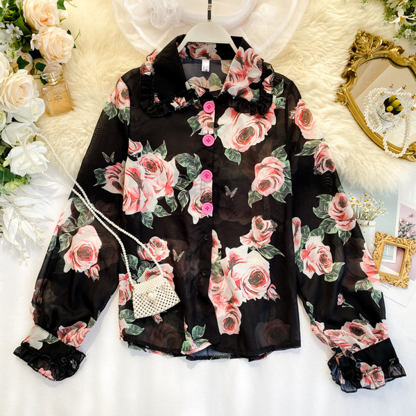 Cămașă elegantă de damă cu model floral în alb-negru