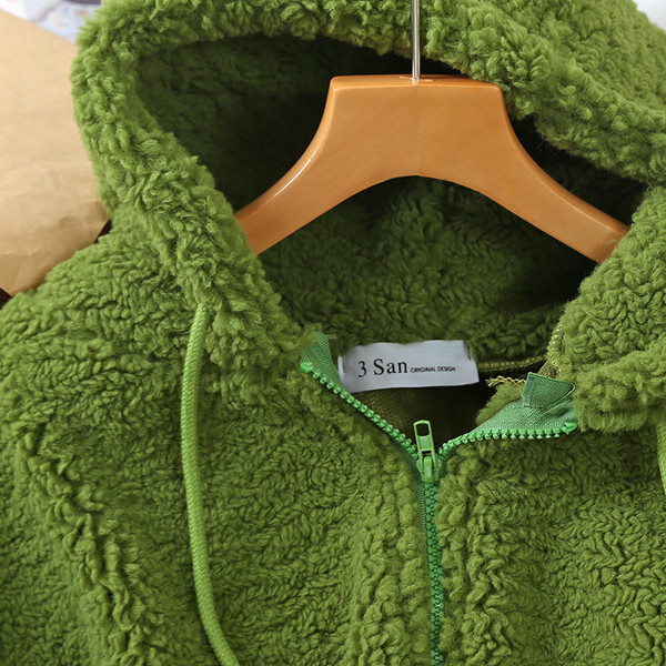 Hanorac de damă din puf cu glugă în trei culori