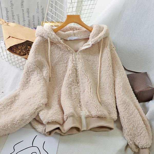 Hanorac de damă din puf cu glugă în trei culori