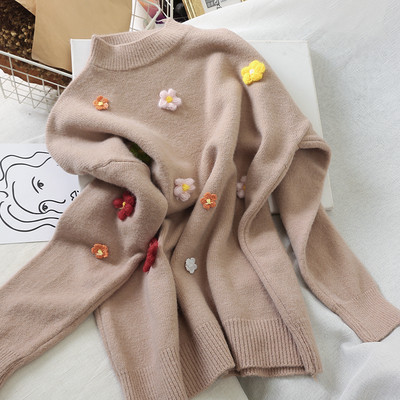 Γυναικείο Πουλόβερ με τρισδιάστατα στοιχεία σε διαφορετικά χρώματα