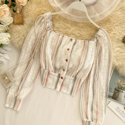 Μοντέρνο γυναικείο πουκάμισο με κουμπιά και τετράγωνη λαιμόκοψη σε διάφορα χρώματα