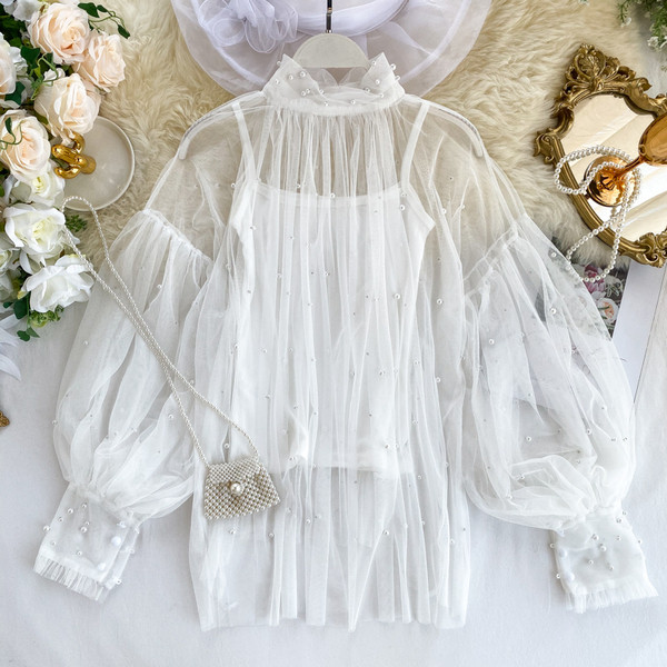 Bluza de dama moderna cu guler inalt si perle in mai multe culori