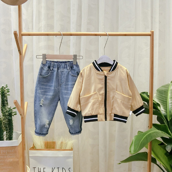 Geaca moderna pentru copii cu fermoar pentru baieti in verde si bej