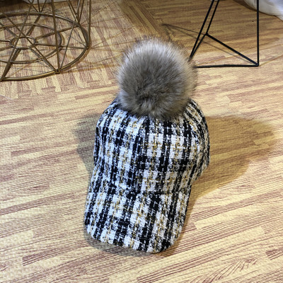 Γυναικείο καπέλο με γείσο σε διάφορα χρώματα