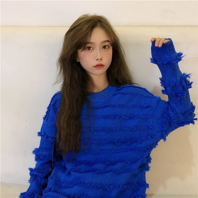 Γυναικεία casual μπλούζα σε διάφορα χρώματα με οβάλ ντεκολτέ