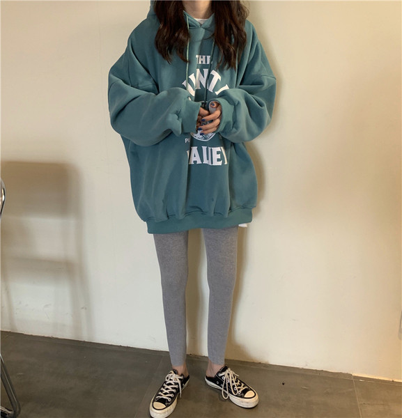 Γυναικείο casual φούτερ σε τέσσερα χρώματα με γράμματα