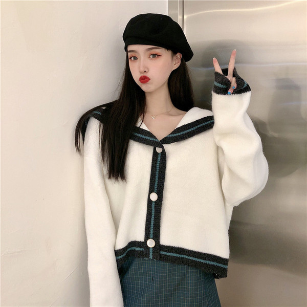 Női topikus mellény két színben, spitz nyakkivágással