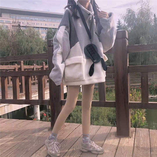 Γυναικείο απαλό φούτερ με τσέπες