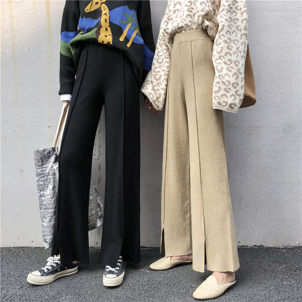 Дамски ежедневен панталон в бежов и черен цвят