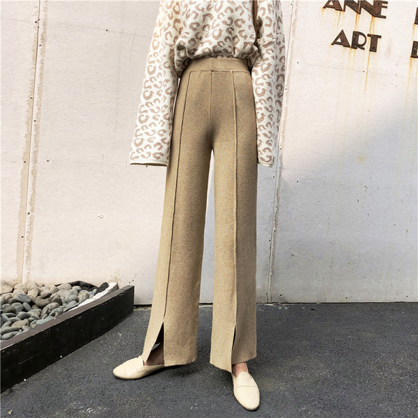 Дамски ежедневен панталон в бежов и черен цвят