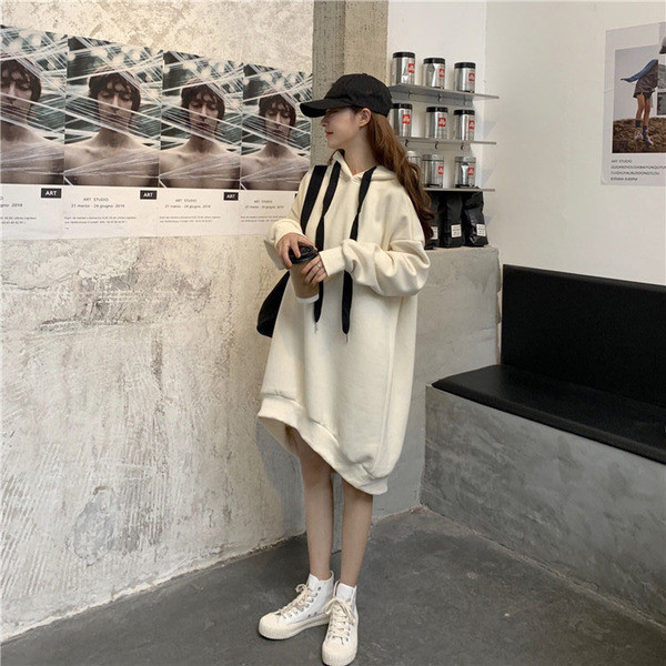 Hanorac lung și larg de damă în trei culori cu glugă