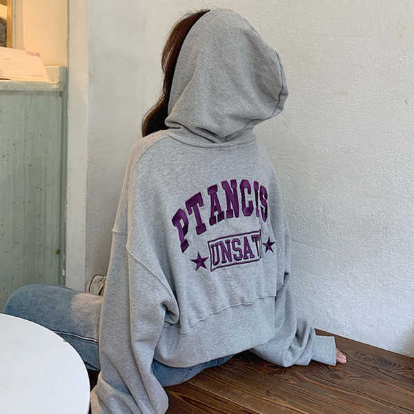 Női hétköznapi rövid pulóver két színben kapucnival