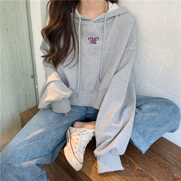 Női hétköznapi rövid pulóver két színben kapucnival