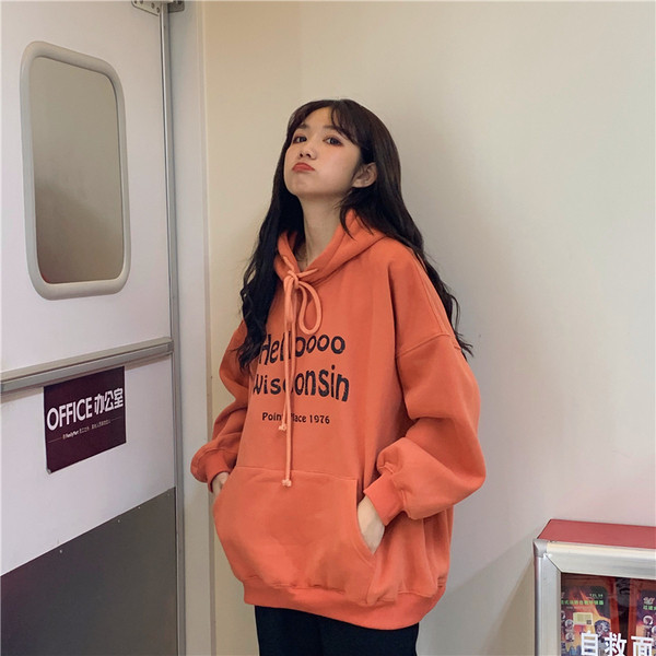 Γυναικείο casual φούτερ σε τρία χρώματα με κορδόνια και επιγραφές