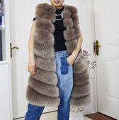 Vesta pufoasa de dama eleganta