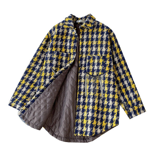 Palton de dama in carouri cu guler clasic in doua culori