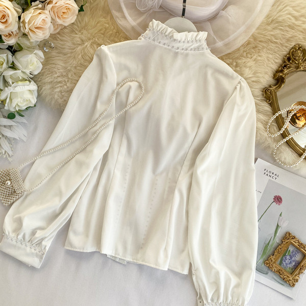 Camasa de dama modern model nou cu guler inalt si perle alb-negru