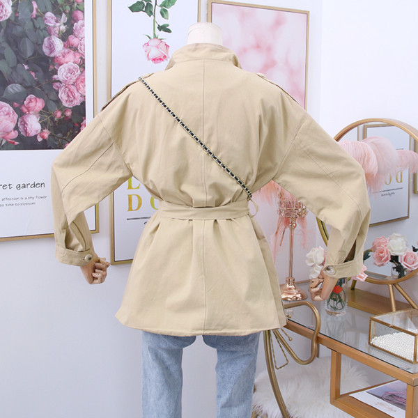 Geaca de dama de toamna model nou cu centura in negru si maro