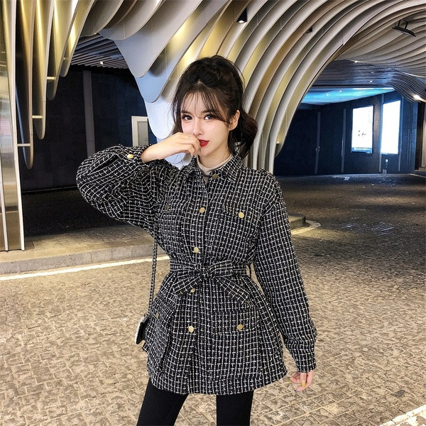 Дълго карирано палто с колан и джобове