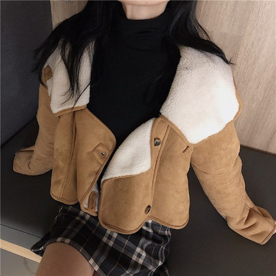 Geaca scurta de toamna-iarna de culoare maro cu captuseala calda