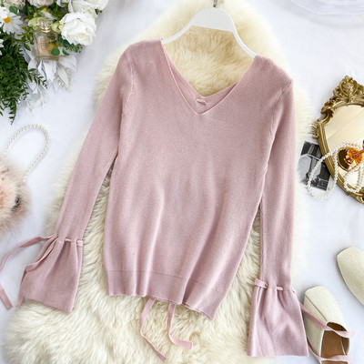 Μοντέρνο γυναικείο πουλόβερ με λαιμόκοψη σε διάφορα χρώματα