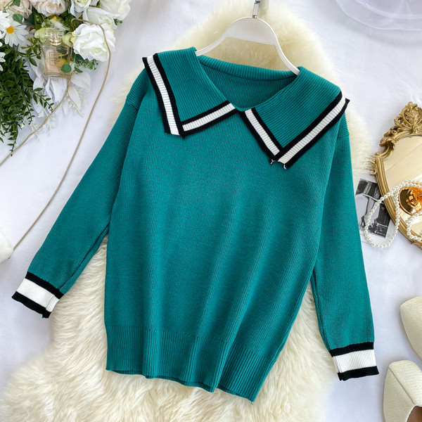 Modern női pulóver fehér és zöld színben