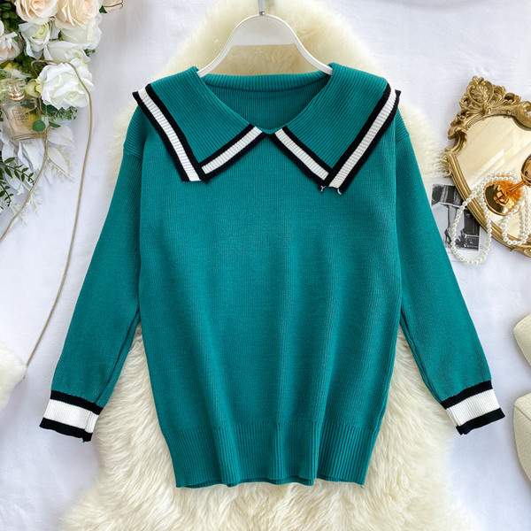 Modern női pulóver fehér és zöld színben