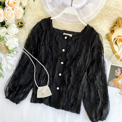 Cămașă modernă de damă cu dantelă și decolteu pătrat