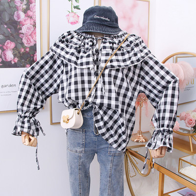 Camasa in carouri de dama model nou cu decolteu O in negru si rosu