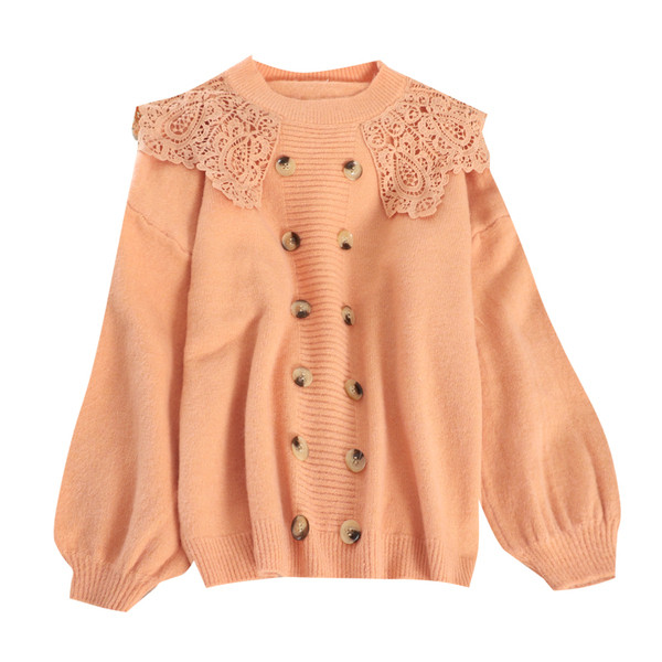 Μοντέρνο γυναικείο πουλόβερ  με ωοειδές ντεκολτέ, κουμπιά και δαντέλα σε διάφορα χρώματα