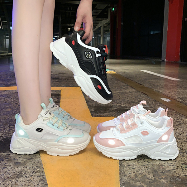 Μοντέρνα πάνινα παπούτσια με ψηλή πλατφόρμα σε τρία χρώματα