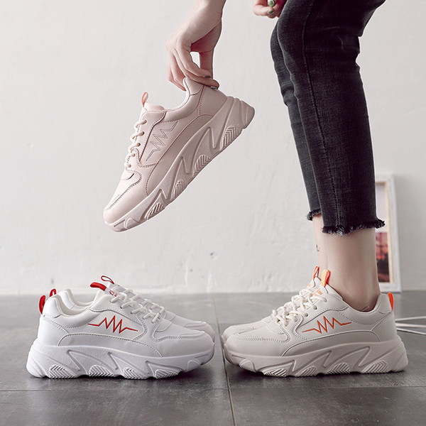 Καθημερινά γυναικεία αθλητικά παπούτσια με πολύχρωμα κεντήματα σε διάφορα χρώματα