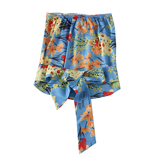 Bustiera moderna de dama cu model floral in alb si albastru