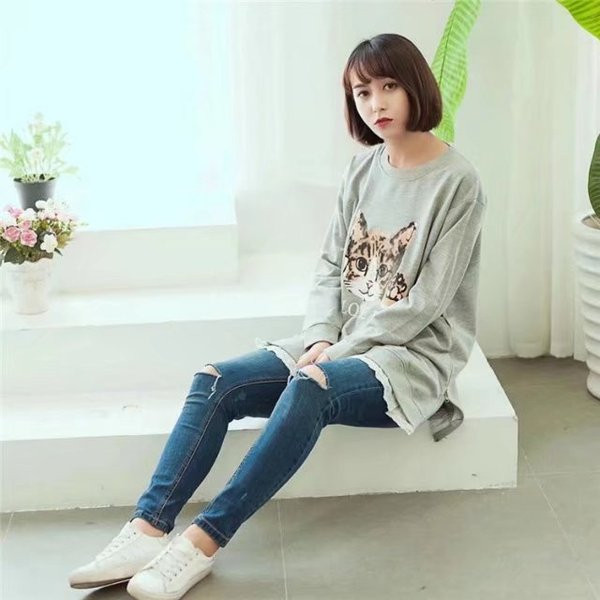 Lezser női blúz hosszú ujjal és rátéttel, két színben