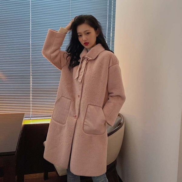 Μακρύ παλτό άνοιξης-φθινοπώρου σε μπεζ και λευκό-χρώμα φαρδύ μοντέλο