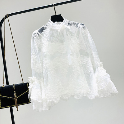 Μοντέρνο γυναικείο πουκάμισο με δαντέλα  και μανίκια λωτού σε τρία χρώματα