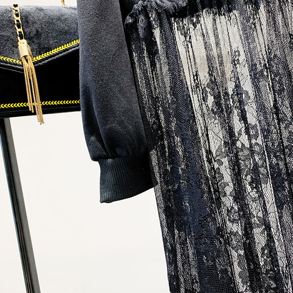 Hanorac de dama model nou cu gluga si dantela in negru si gri