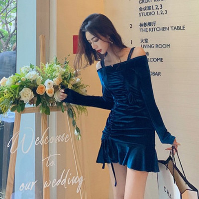 Stílusos női bársonyruha, nyakkendővel és hosszú ujjal