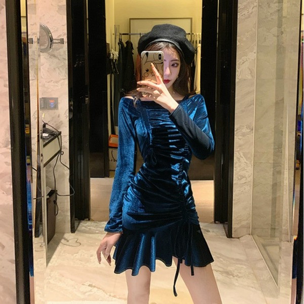 Stílusos női bársonyruha, nyakkendővel és hosszú ujjal