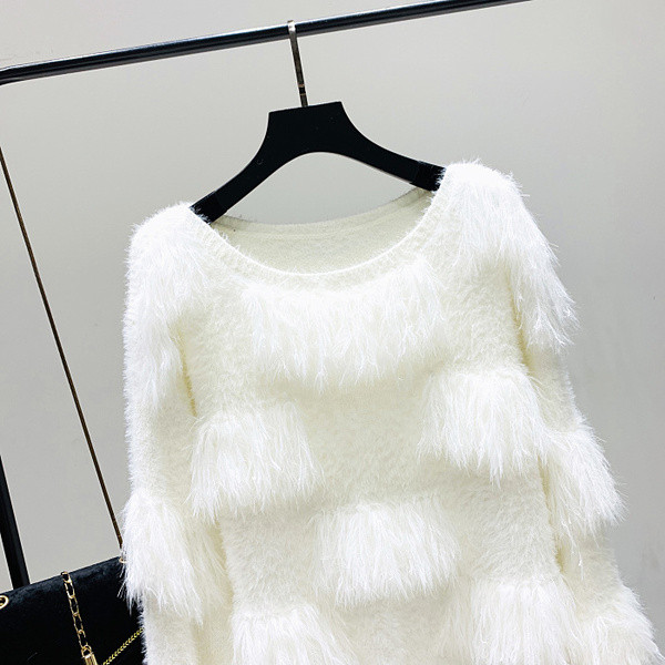 Pulover de dama modern cu puf in trei culori