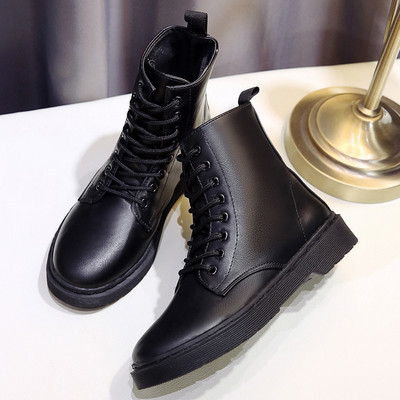 Дамски ежедневни кожени боти с връзки в черен цвят 